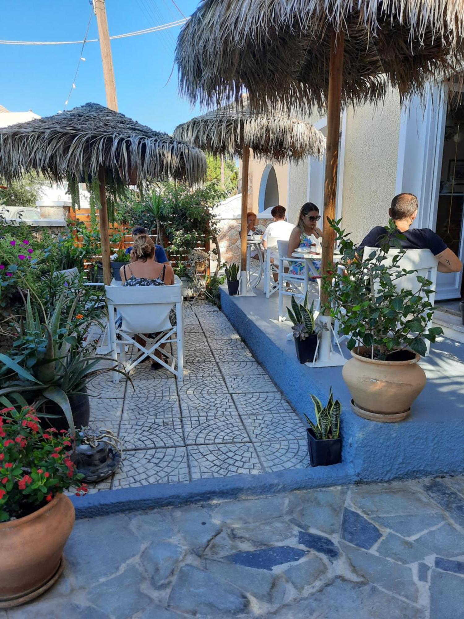 Hotel Zeus Камари Экстерьер фото