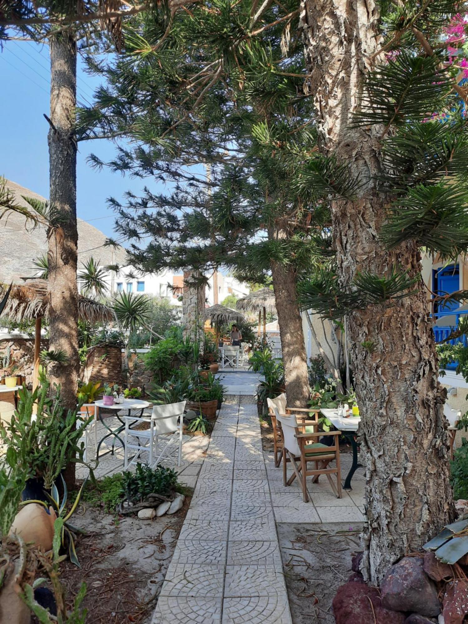 Hotel Zeus Камари Экстерьер фото