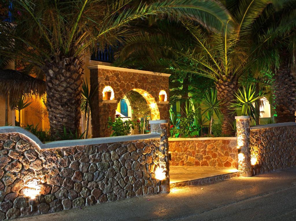 Hotel Zeus Камари Экстерьер фото